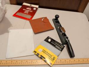 lot 529 image: Bondo Self-Adhesive Body Patch Kit
