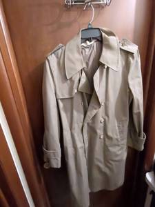 lot 540 image: London Fog Belted Trench Coat Size 40