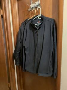 lot 550 image: Free Country Black Zip-Up Performance Jacket XL