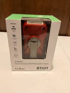 lot 561 image: Eton FRX1 L.L.Bean Emergency Hand Crank Radio