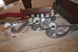 lot 3767 image: Vtg. Styrofoam Duck Decoys