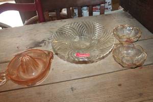 lot 3778 image: Vtg Pink Glass Juicer and More