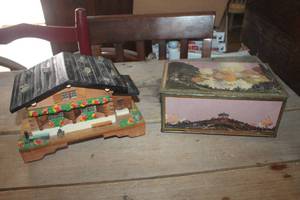 lot 3808 image: Vintage Jewelry Boxes