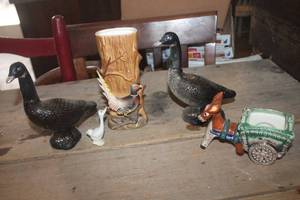 lot 3812 image: Vtg. Made in Japan Planter and More