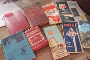 lot 3823 image: Vintage Books & Maps