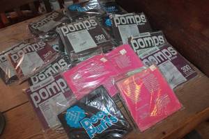 lot 3838 image: NIP Pomps Tissue Paper for Parade Float