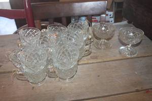 lot 3859 image: Vtg. Waterford Punch Cups & Sherbert Bowls
