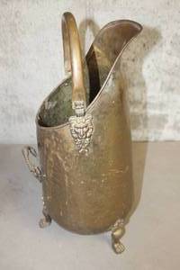lot 3901 image: Vtg. Coal Scuttle 22 Tall