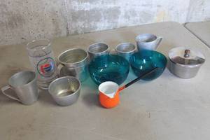 lot 3904 image: 1987 Pepsi Glass and More
