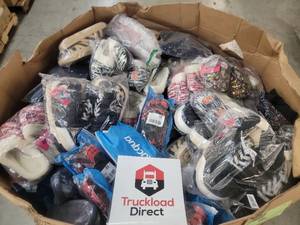 lot 56782 image: WomenMen Shoe Variety Pallet- Several Hundred