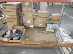 lot 60672 image: MIXED PALLET UNCLAIMED  UNLISTED  MYSTERY GOODS