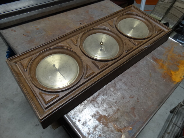 lot 6168 image: Thermometer, barometer, Humidity meter.
