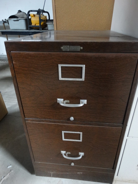 lot 6191 image: Victor 2 drawer metal filing cabinet.