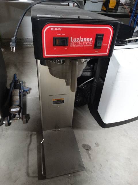 lot 6198 image: Bunn Iced tea system.