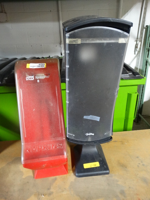 lot 6253 image: 1 Easynap napkin holder and 1 Xpress napkin holder.