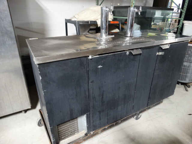 lot 6259 image: 2 door commercial Kegerator w 2 taps