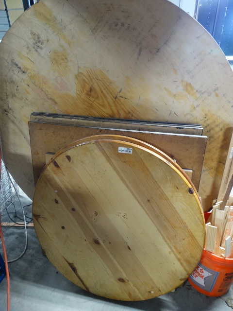 lot 6261 image: Lot of round and square table tops.