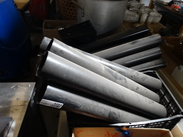 lot 6264 image: Lot of table legs and hardwear.