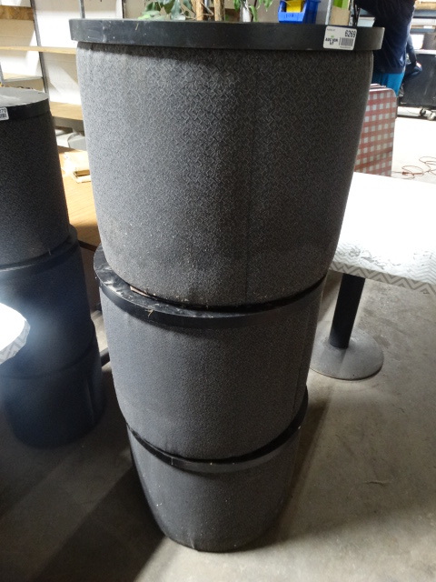 lot 6269 image: 3 Large stools.