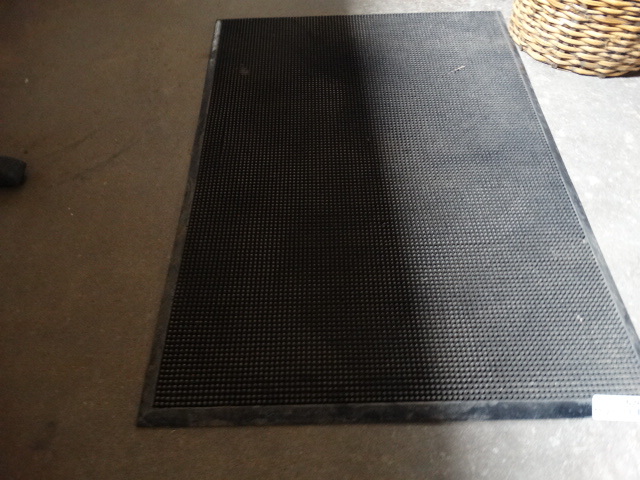 lot 6282 image: Floor mat.
