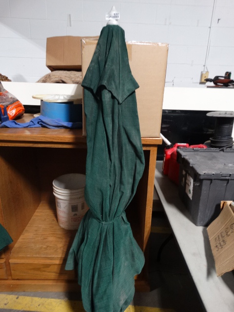 lot 6287 image: Patio umbrella.