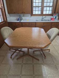 lot 103 image: Dining Table with 2 Swivel Chairs