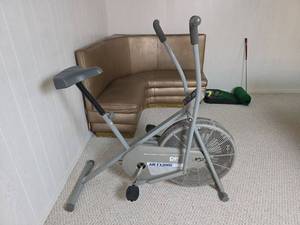 lot 205 image: DP Air EX2000 Exercise Bike