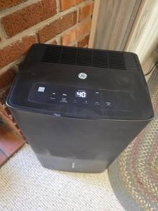 lot 213 image: GE Digital Dehumidifier with Energy Star