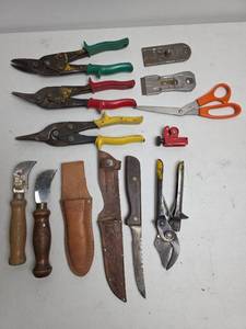 lot 336 image: Mixed Tool Collection - Knives, Shears and Snips