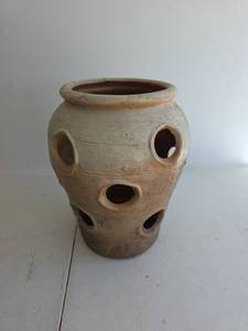 lot 404 image: Plastic Strawberry Pot Planter