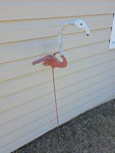lot 420 image: Metal Flamingo Garden Stake