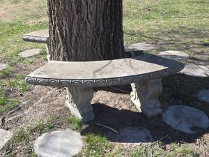 lot 430 image: Decorative Concrete Garden Bench (3pc)