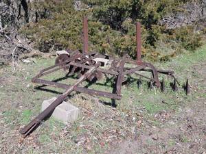 lot 436 image: Antique Disk