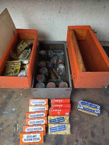 lot 502 image: 1950s Electrical Supply Storage Set with GE and Chicago Miniature Lamps in TV Repair Box