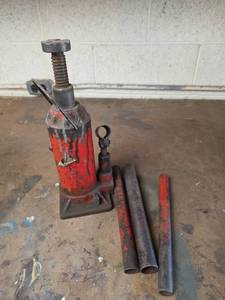 lot 507 image: Heavy Duty Hydraulic Bottle Jack with Extensions