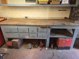 lot 509 image: Industrial Workshop Bench with Power Strip and Storage