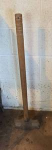 lot 519 image: Sledge Hammer