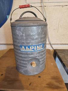 lot 523 image: Alpine Metal Water Cooler with Red Handle