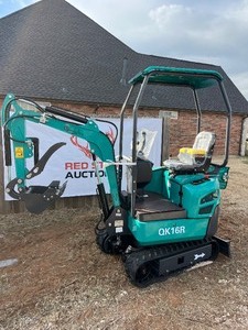 lot 3078 image: Unused CFG Mini Excavator (QK16R