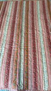 lot 1015 image: Handmade Quilt - 32 x 32