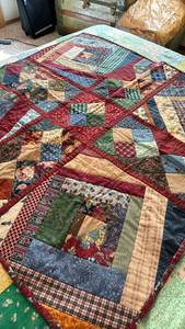 lot 1031 image: Handmade Quilt - 40 x 40
