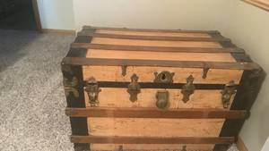 lot 1044 image: 1900s Steamer Trunk with Metal Hardware 24x36x21