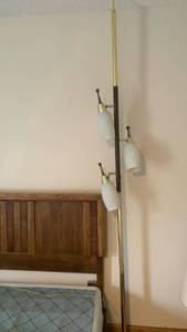 lot 1048 image: Mid Century Tension Pole Lamp with 3 Glass Shades