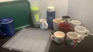 lot 1126 image: Travel bottles and mugs