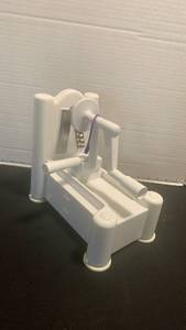 lot 1127 image: Vegetable Spiralizer - Manual Spiral Slicer