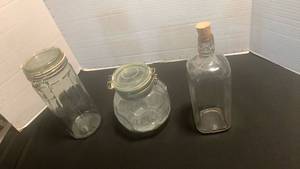 lot 1131 image: Decorative jars