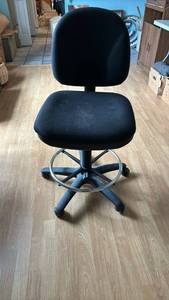lot 1234 image: Office Chair
