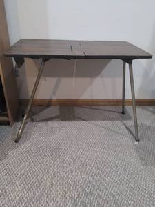 lot 1402 image: Folding Sewing table