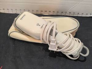 lot 1416 image: Rowenta steam Iron