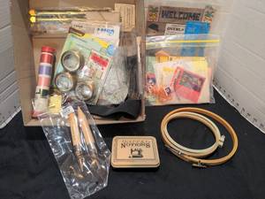 lot 1417 image: Sewing and goodies